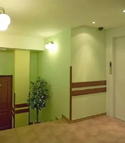 ****  פראג U Stare Pani - At The Old Lady Hotel צ'כיה
