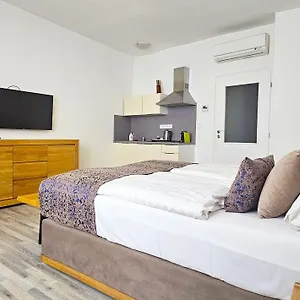 아파트호텔 Hotel Karlova Prague - Mostecka 10 St Depandance, 프라하